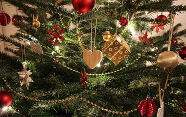 Праздничные поздравления от магазина «Фунтик»: С Новым годом и Рождеством!