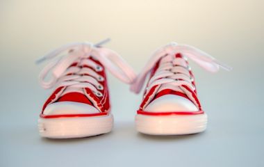 Чем отличается детская ортопедическая обувь от обычной пары