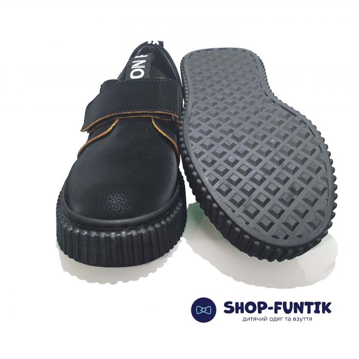 Туфли Tomini черные c широкой липучкой 83.42