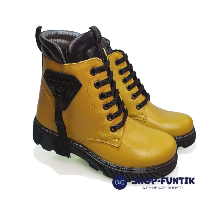 Ботинки  Minicolor горчичные с подвеской 262405