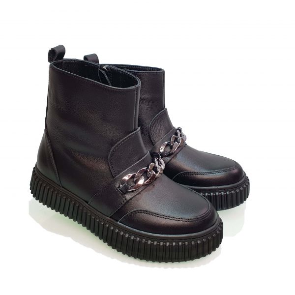 Ботинки Tomini черные на ребристой подошве 715