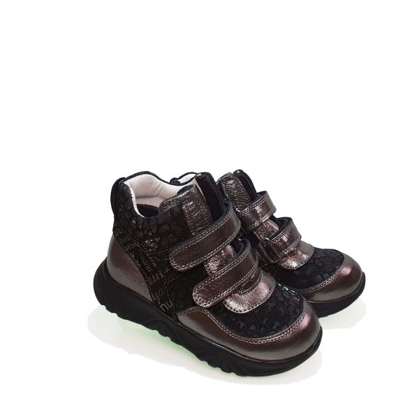 Ботинки Panda коричневые на черной подошве 001.0001 В