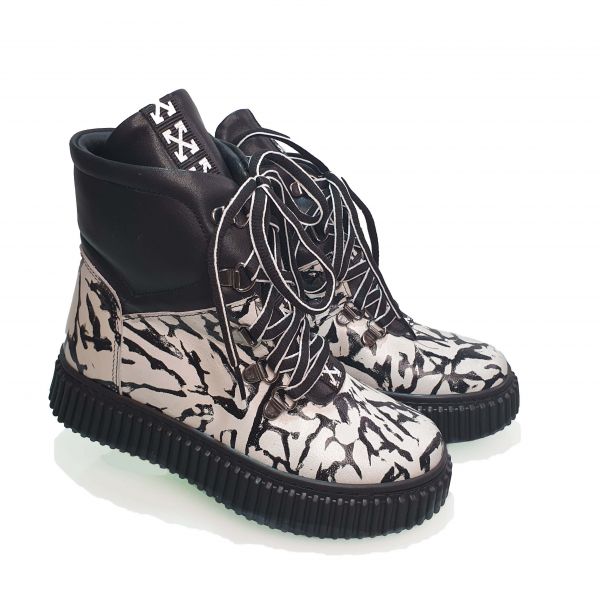 Ботинки Panda с черно-белым принтом 019.00006F