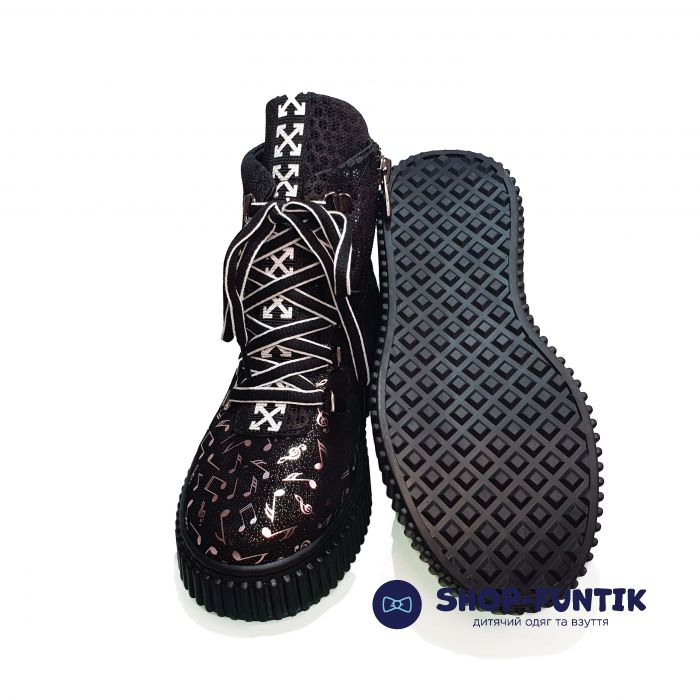 Ботинки Panda коричневые с нотным принтом 019.00006