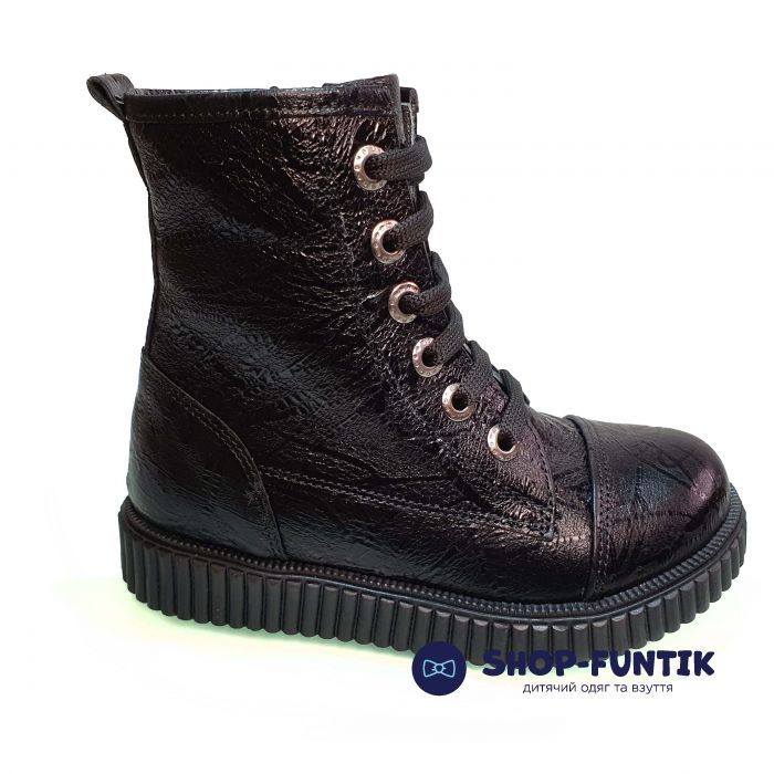 Ботинки Panda черные с декоративной шнуровкой 012