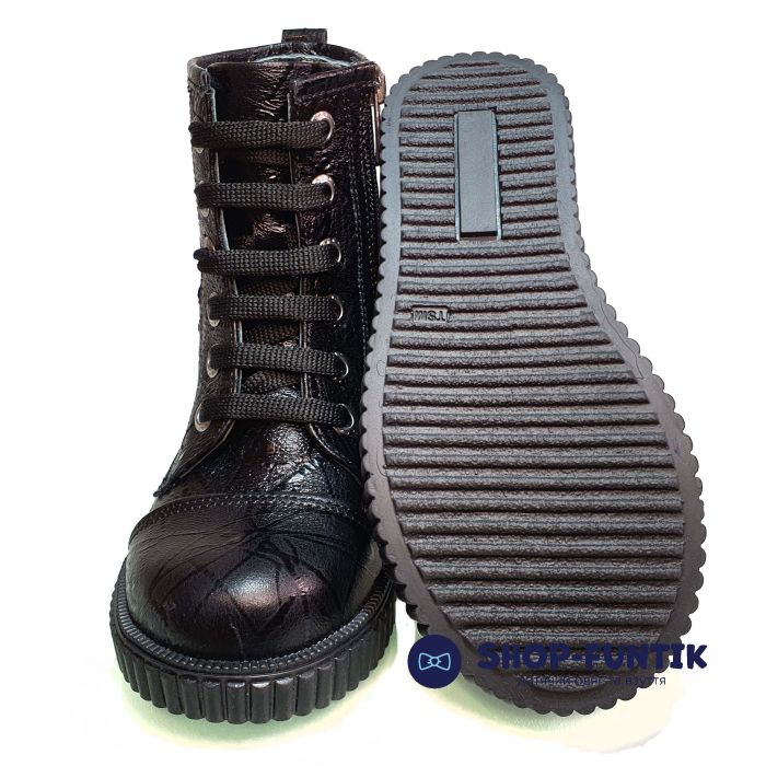 Ботинки Panda черные с декоративной шнуровкой 012