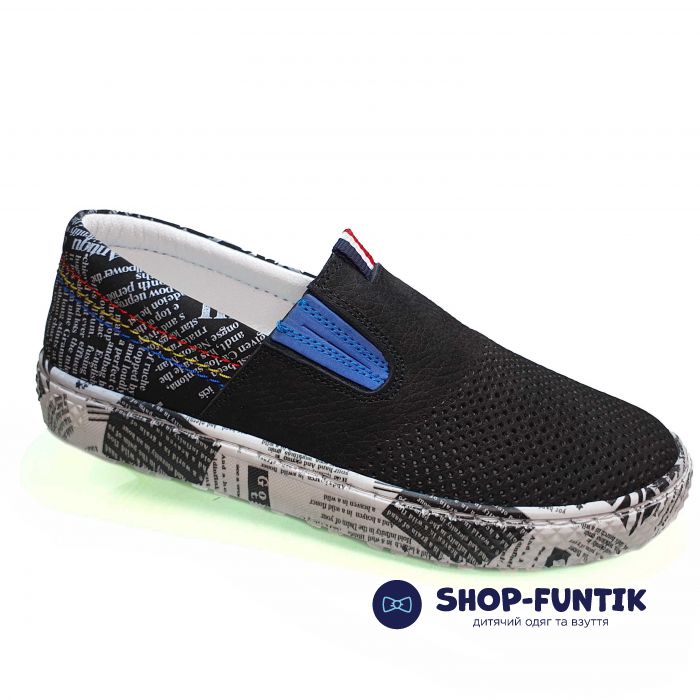 Слипоны Tomini черные с газетным принтом 2028