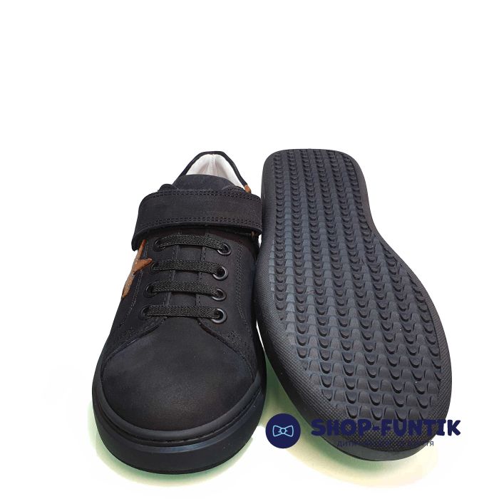 Кроссовки Tunel черные со звездочкой 1962