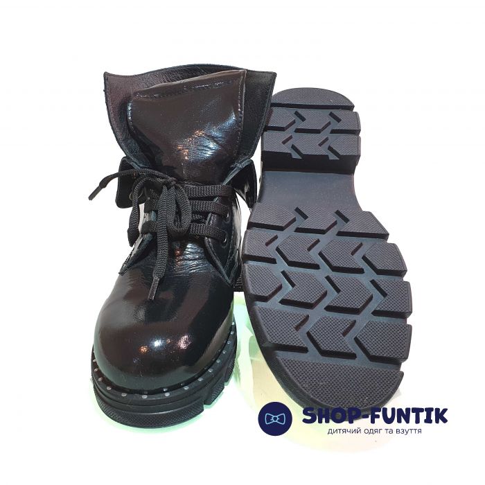 Ботинки Tunel черные с отворотом 1871