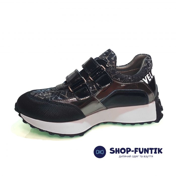 Кроссовки Tomini черные с вставками из лакированной кожи 17.2134 Р