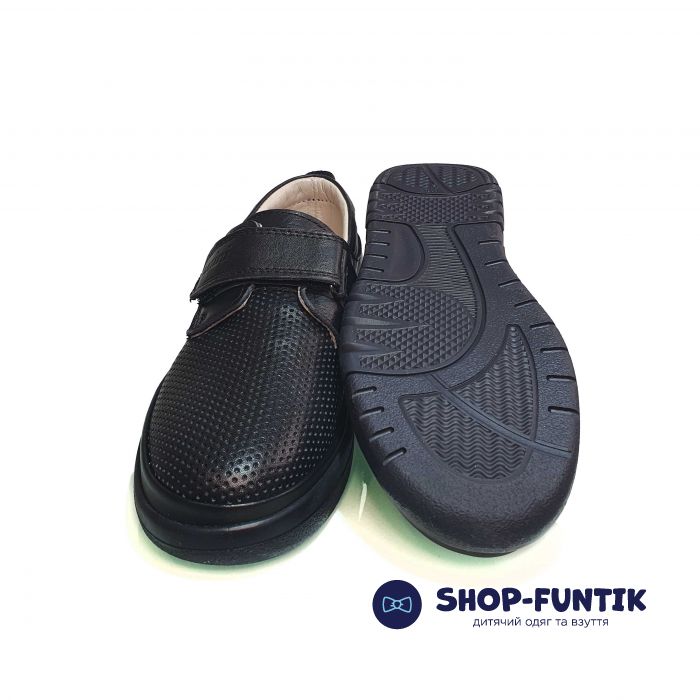 Мокасины Tomini черные со сквозной перфорацией 109.07