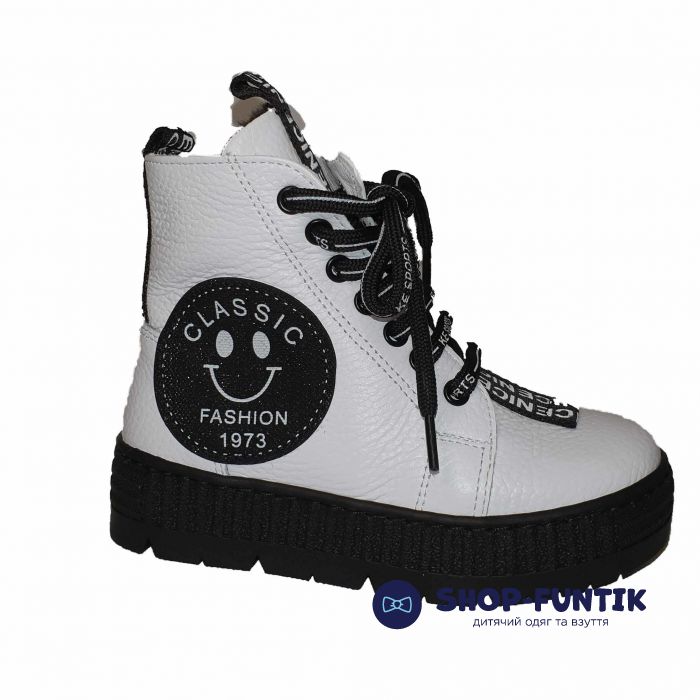 Ботинки Panda белые высокие с декоративной шнуровкой