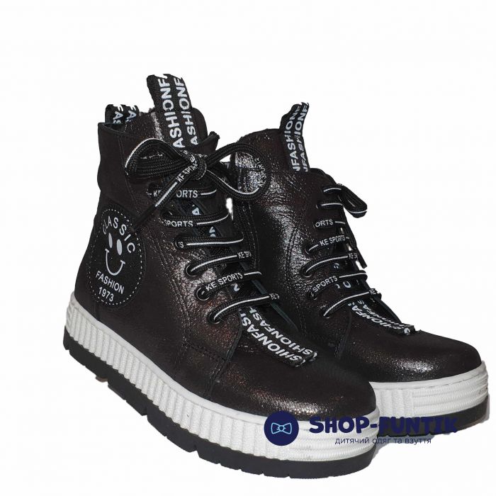 Ботинки Panda белые высокие с декоративной шнуровкой