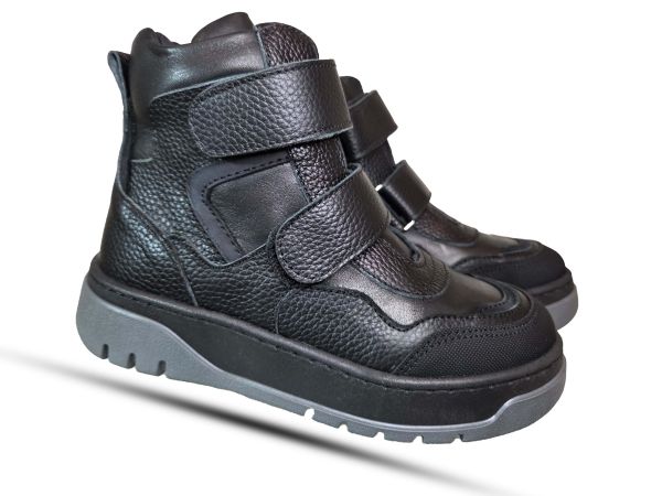 Ботинки Tomini черные две липучки 0593