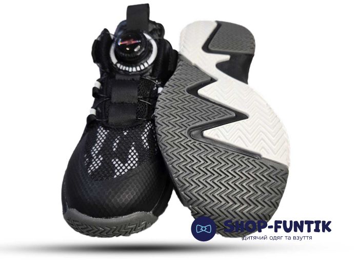 Кроссовки  Jong.Golf черные с белым 9188